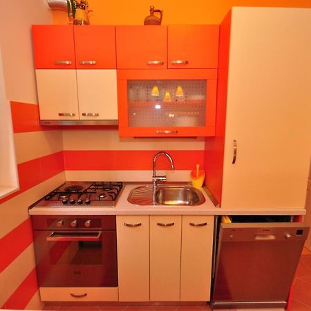 Apartmán Tri Palme Prvic Sepurine Exteriér fotografie