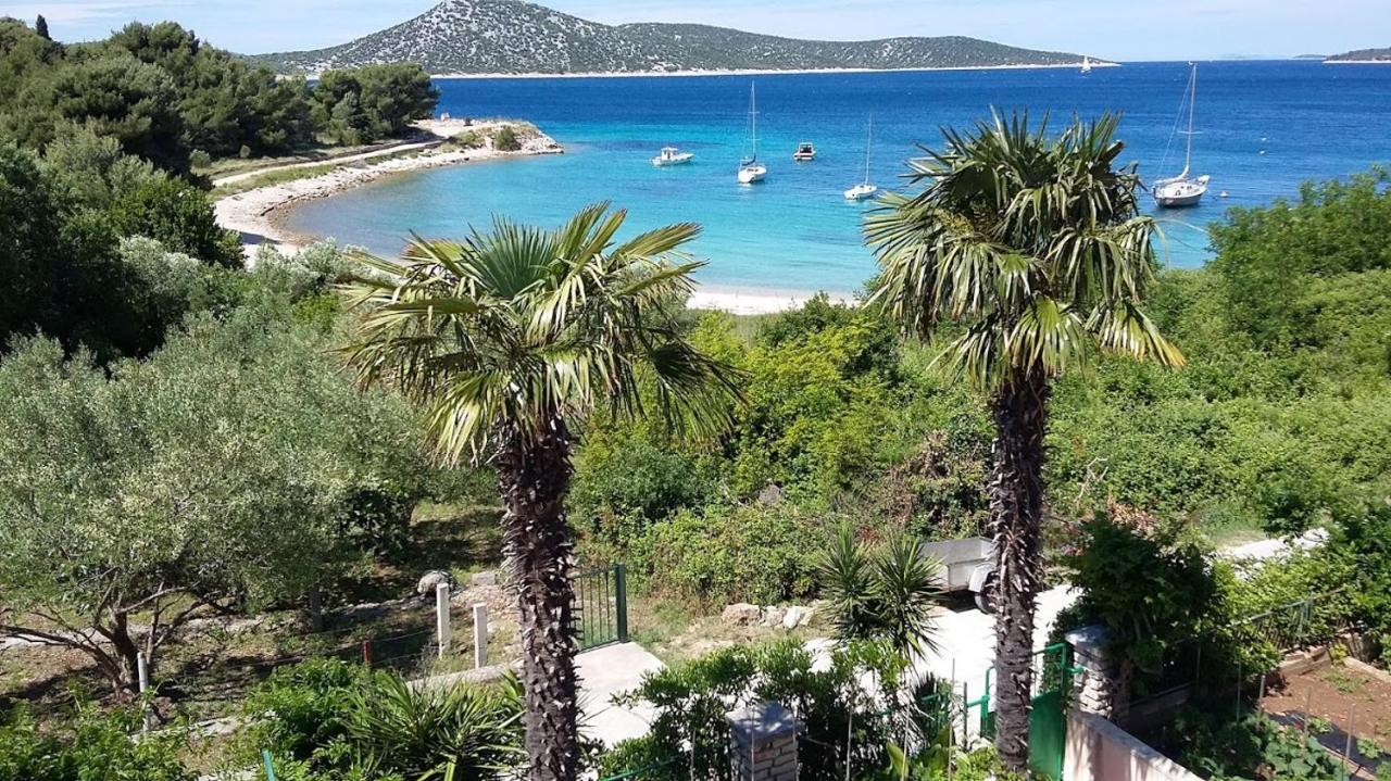 Apartmán Tri Palme Prvic Sepurine Exteriér fotografie